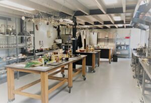 Bij Kooklab 073 hebben wij diverse kookworkshops voor groepen vanaf 8 personen